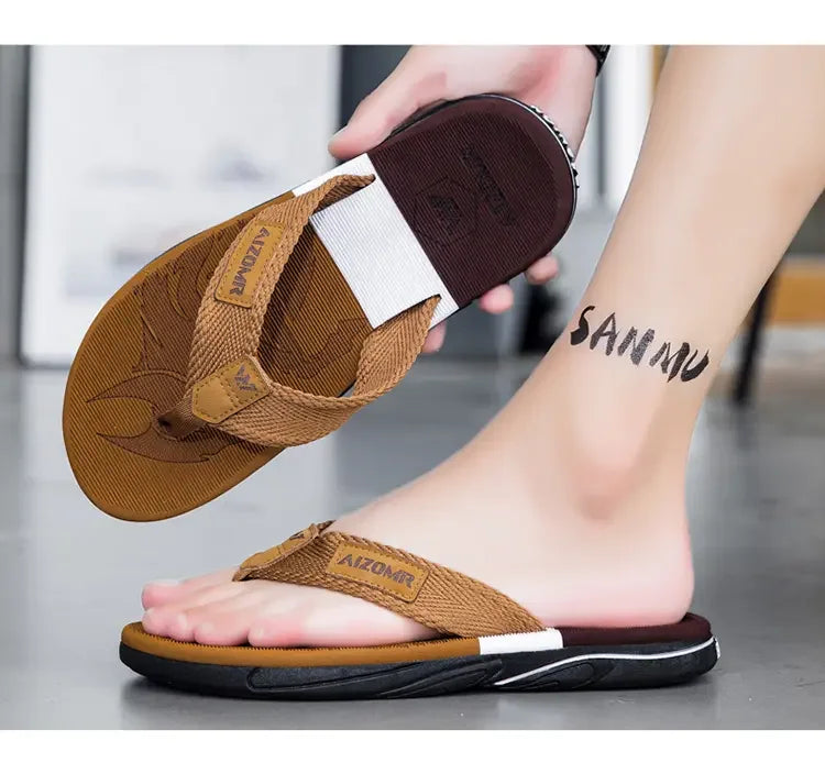 Man House Flip Flops Summer Breathable Beach Shoes EVA Slippers Sandals Men Luxury Flip Flops Soft Slippers Home Clogs Slides