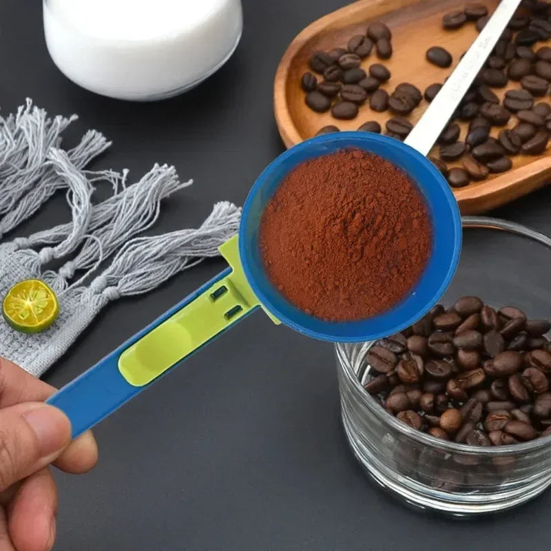 Durable PP Material Mess-Free Protein Powder Scoop - Sliding Funnel for Milk & Supplements, Kitchen Gadget for All Occasions
