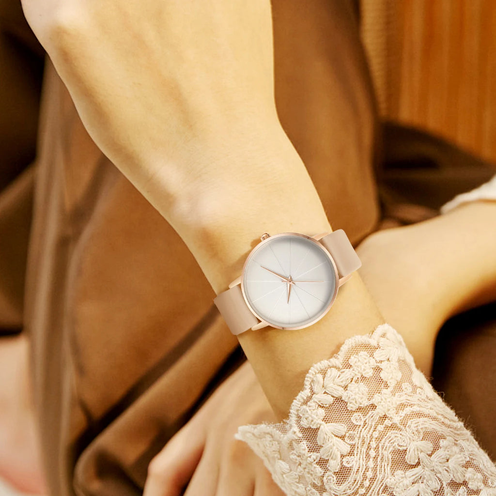 Luxury Fashion Watch Women Leather Watch Ladies Simple Quartz Bracelet Wrist Watch Women's Clock