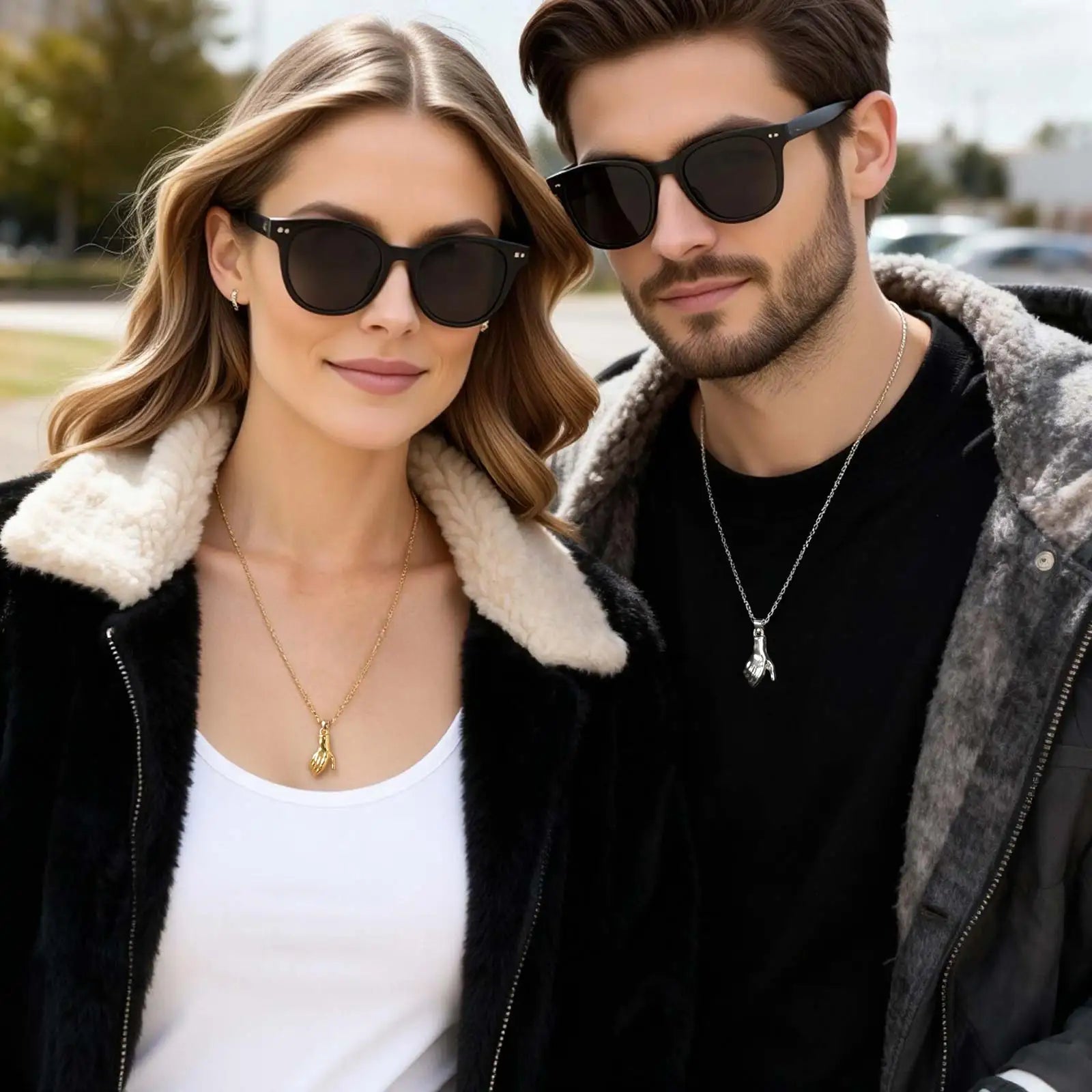 Creative Magnetic Clasp Hold Hand Pendant Necklace, Stainless Steel Hand in Hand Couples Necklace for Lover Valentine's Day Gift