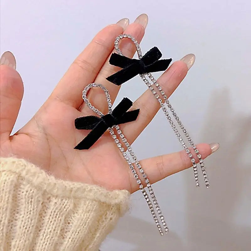 Kiss Jewelry Korean Fashion Black Velvet Bow Long Rhinestone Tassel Earrings for Women Luxury Wedding Shiny Drop Earring Gift