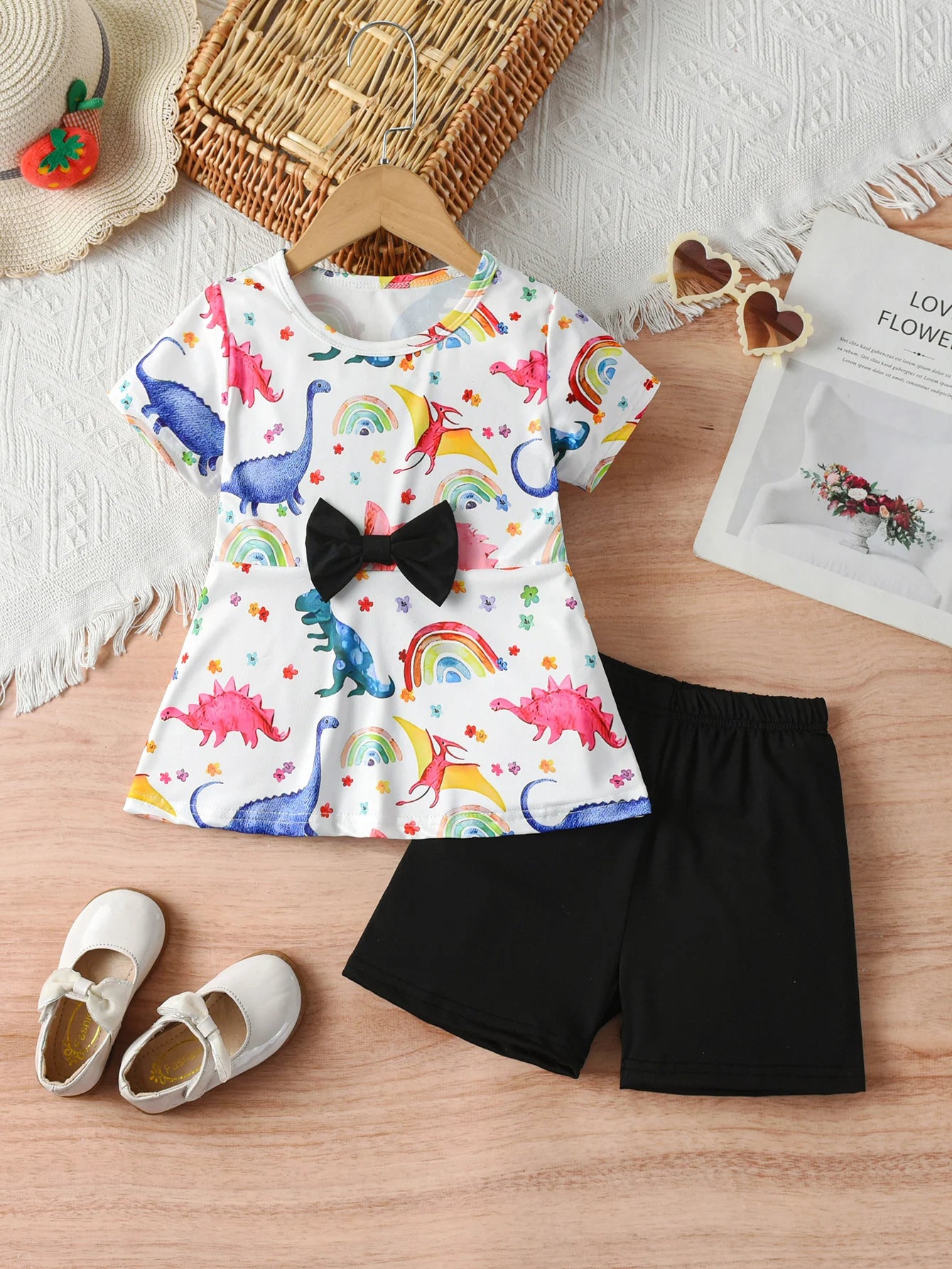 Girls' Summer Set Two-Piece Children'S Black Cropped Top And Plaid Shorts Kids Daily Leisure Clothes Suitable For Outdoor Wear