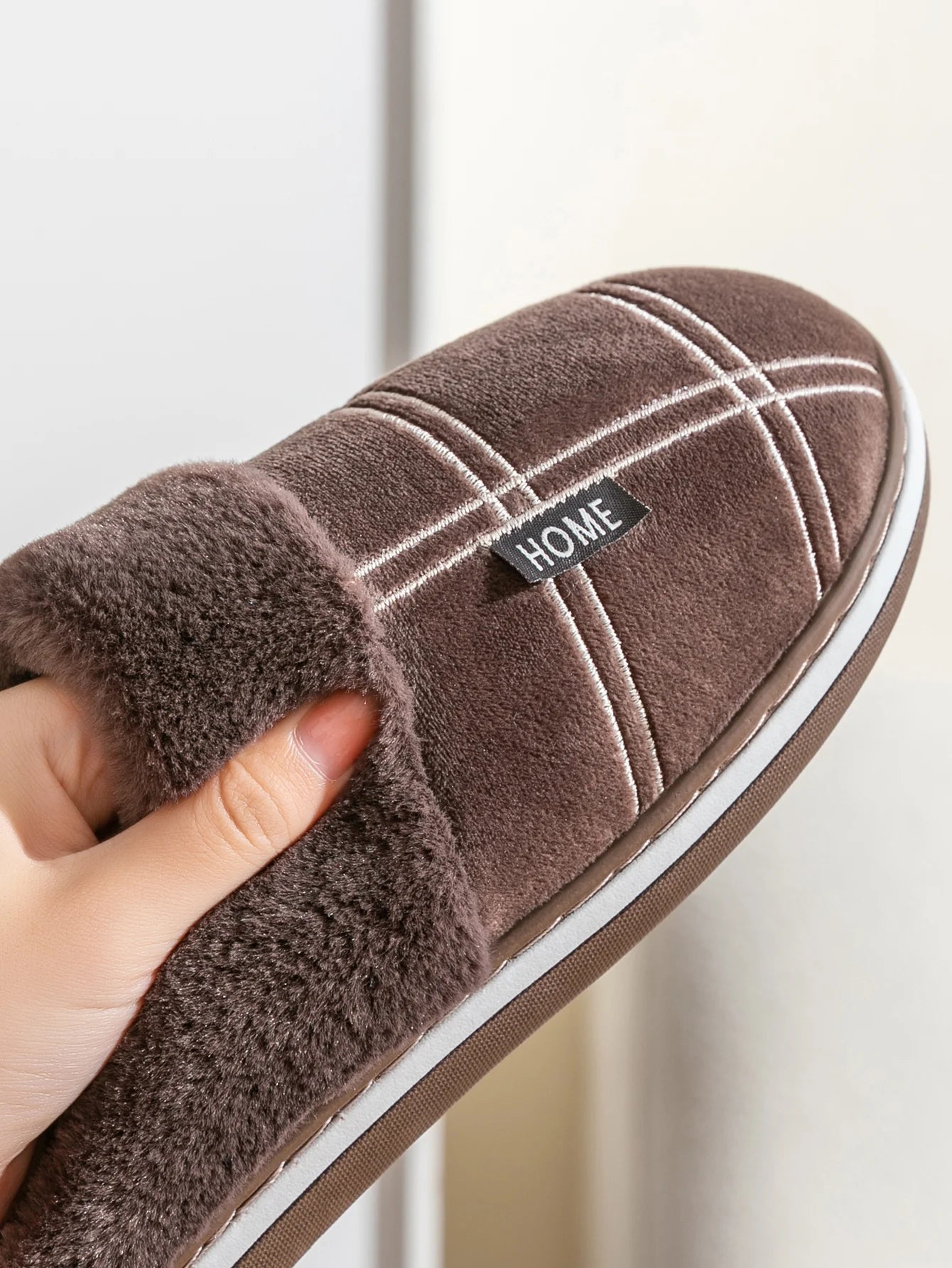 House slippers for men Plaid Warm Soft Comfortable Non Slip Living room Shoes Sturdy Sole Big Size 40-50