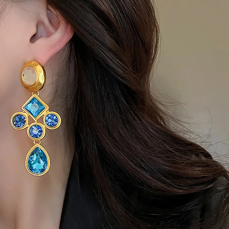 SHMIK Vintage Baroque Women Elegant Rhinestone Heart Earrings Jewelry Exquisite Lady Classic Middle Palace Drop Earring Gift