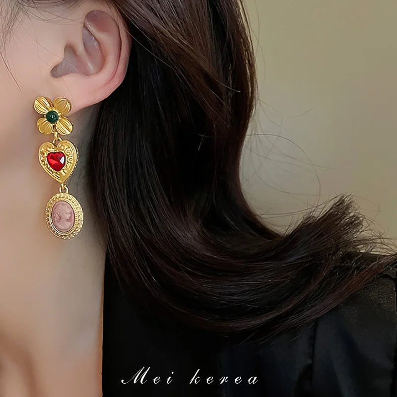 SHMIK Vintage Baroque Women Elegant Rhinestone Heart Earrings Jewelry Exquisite Lady Classic Middle Palace Drop Earring Gift