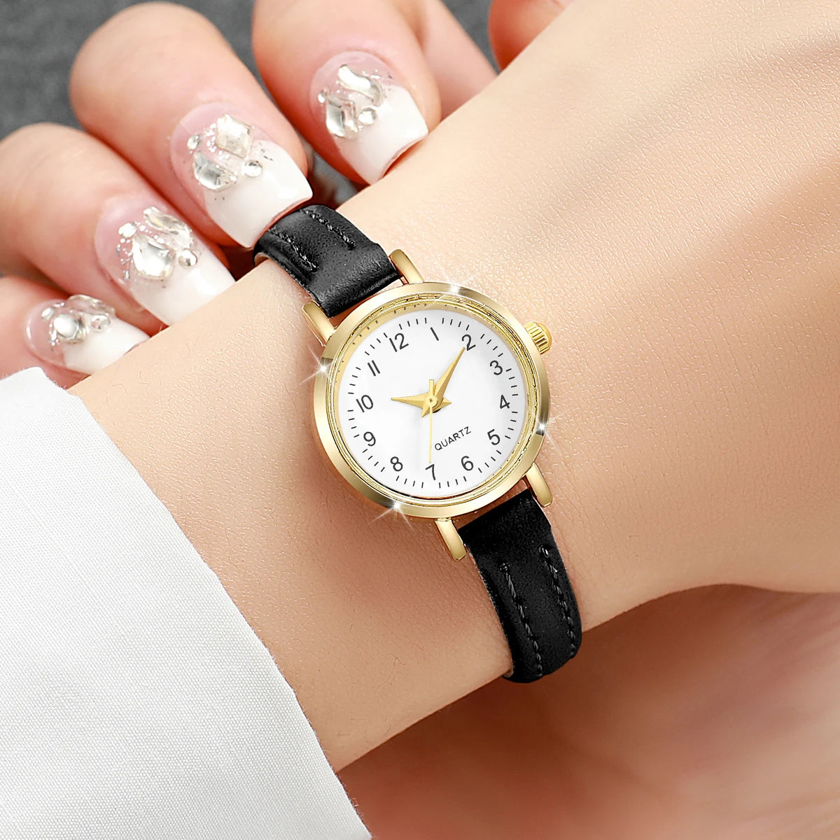 Fashion  Small Dial Women's Quartz Watch Ladies Leather Strap Wrist Watches Reloj Mujer（Without Box）