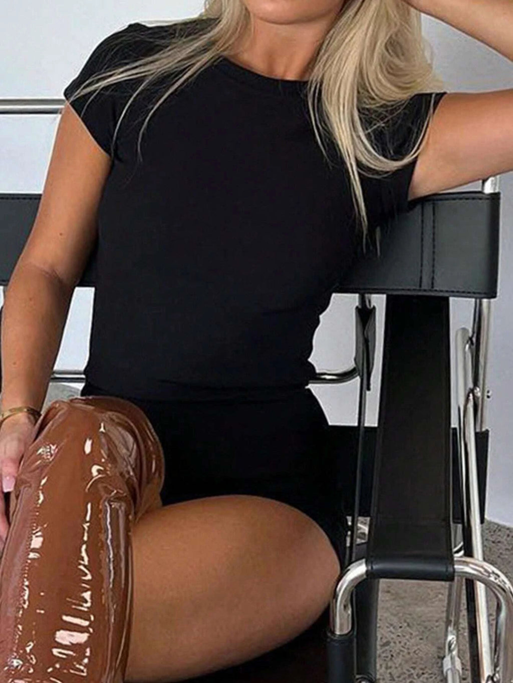 Women Slim-fit T-Shirts  Shorts 2 Pieces Crop Tops Fashion High Elastic Soft Breathable Comfortable Clothes Casual Shorts Set