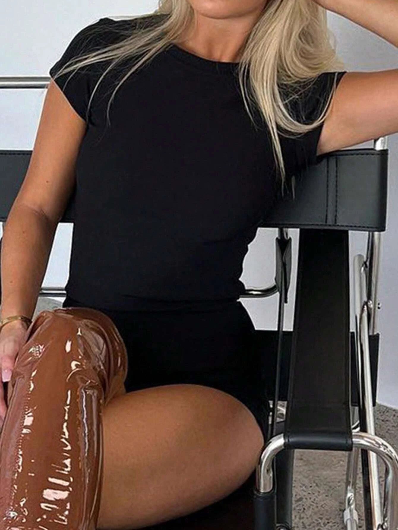 Women Slim-fit T-Shirts  Shorts 2 Pieces Crop Tops Fashion High Elastic Soft Breathable Comfortable Clothes Casual Shorts Set
